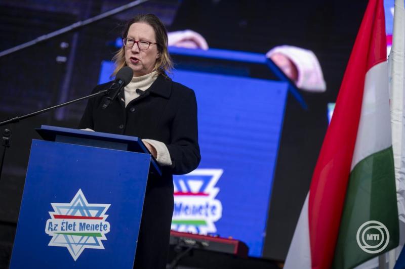 Az Élet menete Budapesten