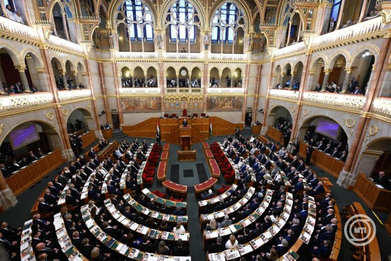 Az új Országgyűlés alakuló ülése